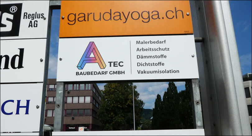 Atec Baubedarf GmbH - Adliswil - Beschriftung RIESEN PRINTMEDIA - Adliswil